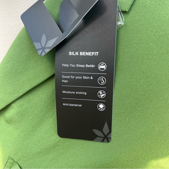 LilySilk Green Long Sleeve Blouse - Picture 10 of 16